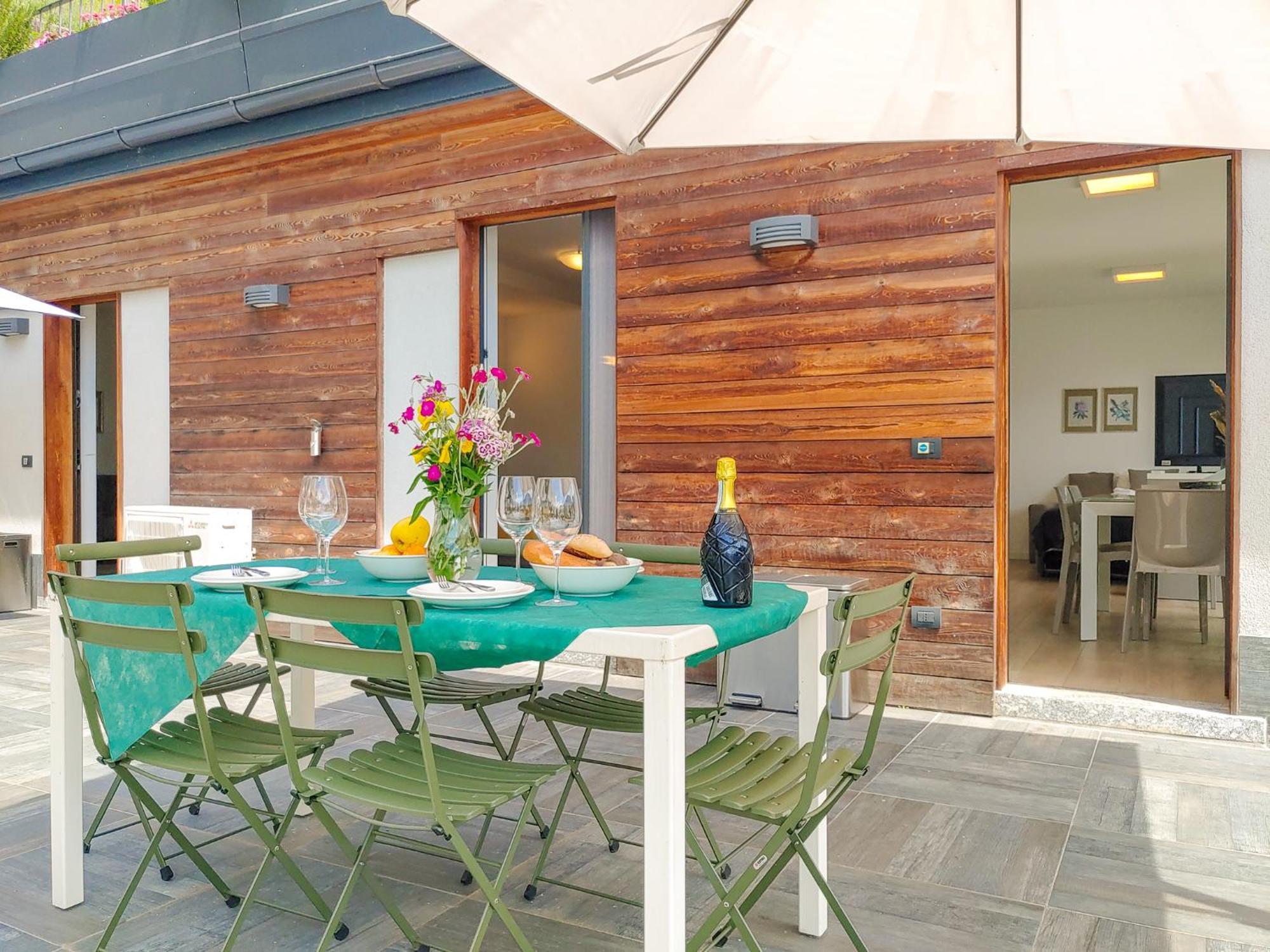 Dascio Emotion Ferienwohnung Mit Terrasse Am See Ngoại thất bức ảnh