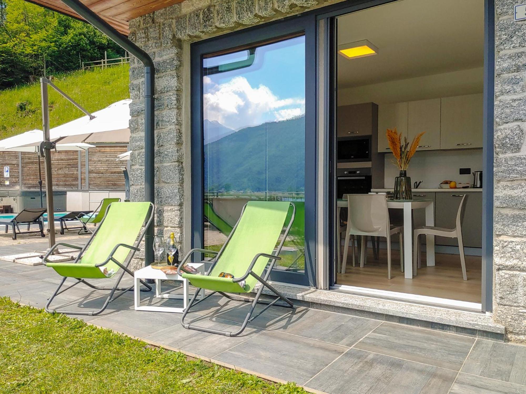 Dascio Emotion Ferienwohnung Mit Terrasse Am See Ngoại thất bức ảnh