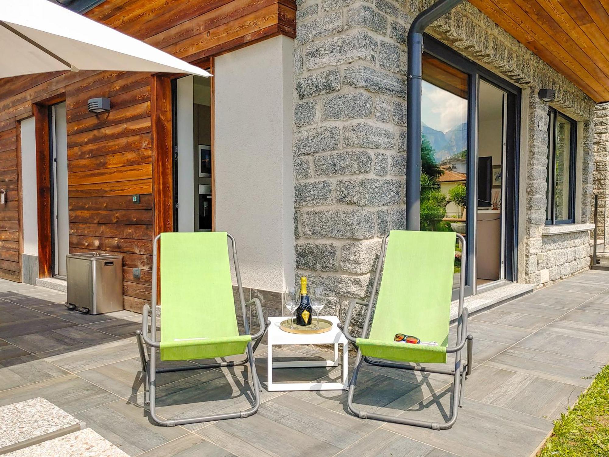 Dascio Emotion Ferienwohnung Mit Terrasse Am See Ngoại thất bức ảnh